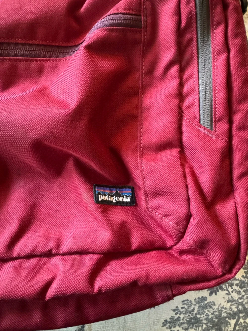 Patagonia Red Messenger Bag with Gray Strap 26L